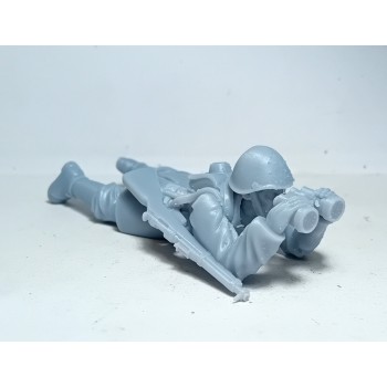 1/32 Greek soldier with pair of binoculars WWII